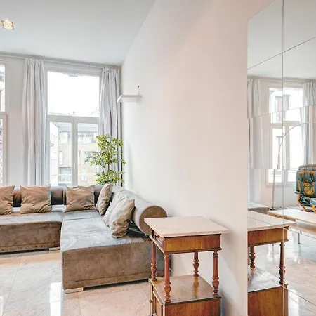 Appartement Three Bedroom Marble In The Heart Of Anvers